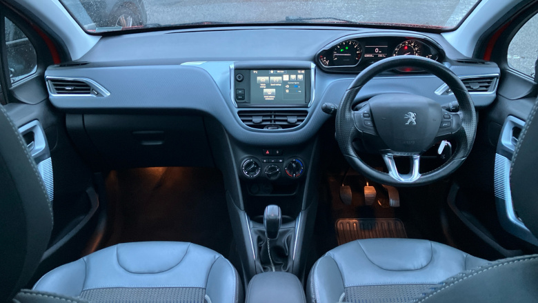 Peugeot 208 1.2 PureTech 82 Allure 5dr Petrol Hatchback